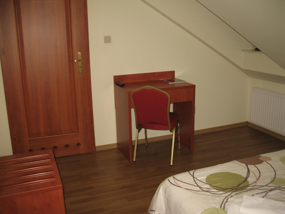 Zacisze Hotel Ulan Стая снимка