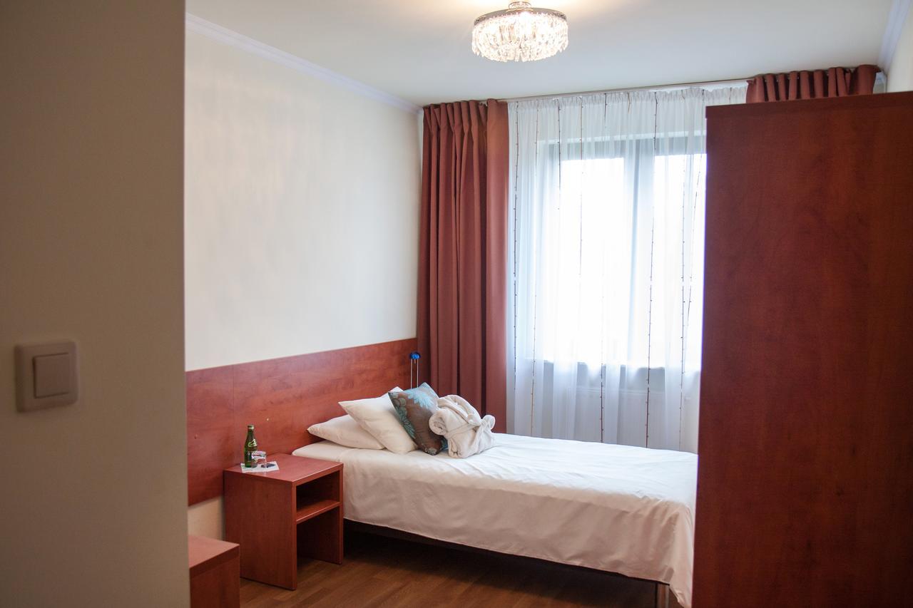 Zacisze Hotel Ulan Екстериор снимка