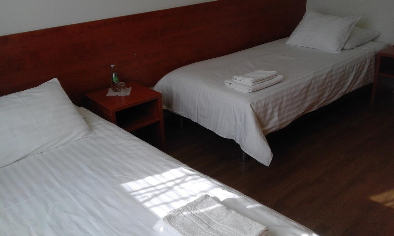 Zacisze Hotel Ulan Екстериор снимка