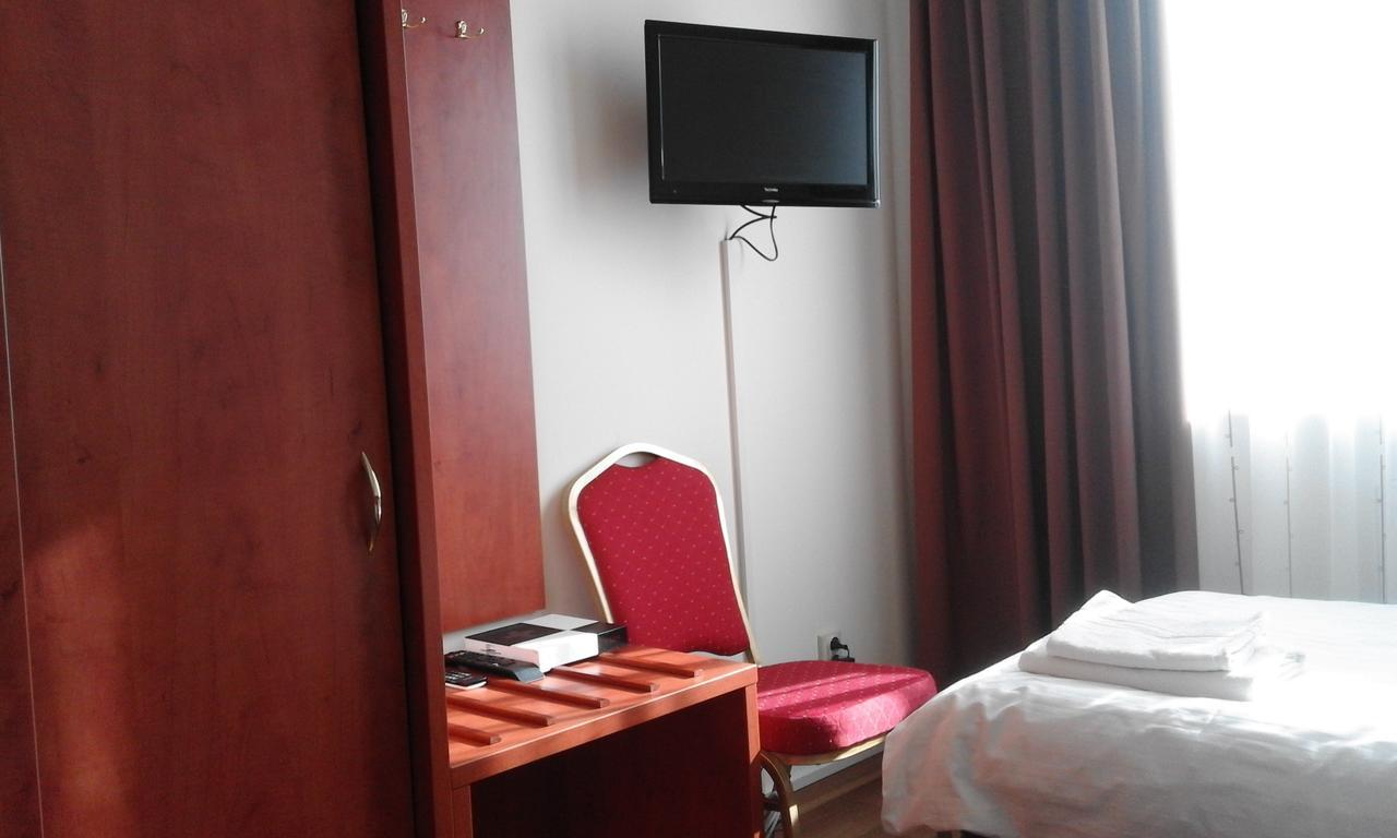 Zacisze Hotel Ulan Екстериор снимка